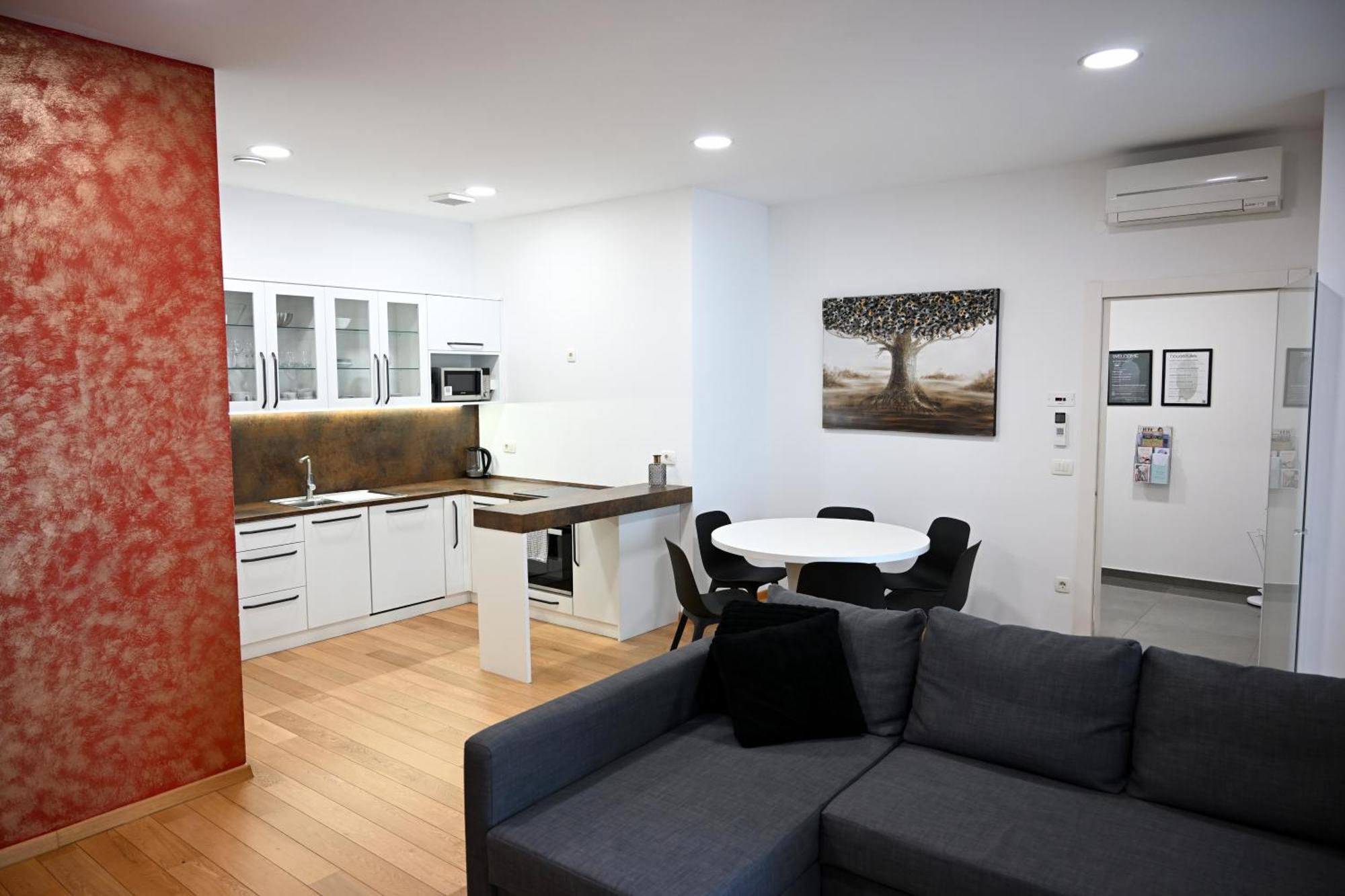 Argo Apartments Любляна Екстериор снимка